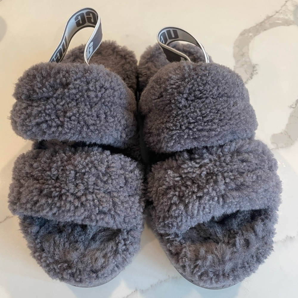 Ugg slippers. Gray. Minimally worn. 7.5